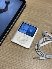 Apple Ipod Nano A1236 - 3 Generazione- 4gb (Perfectly Working)