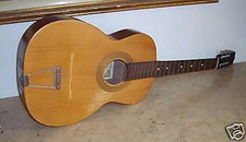 SICILIA_CATANIA_MUSICA_STRUMEN