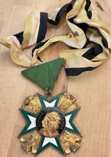 Medaglia smaltata vintage