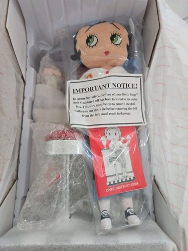 Betty boop varsity - betty,