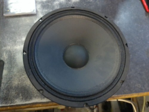 Behringer eurolive b112d - 1,