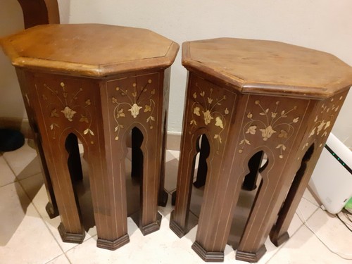 Coppia tavolini con - , intarsi