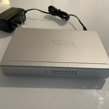 ZyXEL GS-108B v2 switch Gigabit Ethernet desktop 8 porte con adattatore di alimentazione