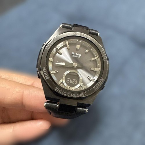 Orologio solare radiocomandato