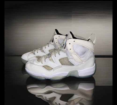 Air jordan jumpman two trey - air,