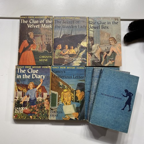 Vintage nancy drew - nancy, books