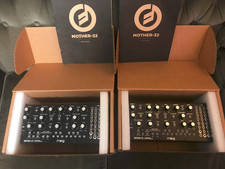 Sintetizzatore analogico