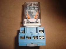 Finder 60.13 - RELÈ INDUSTRIALE 10 A + ZOCCOLO UNDECAL -