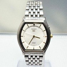Orologio al quarzo cinetico da
