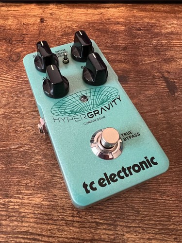 Electronic hypergravity - electronic,