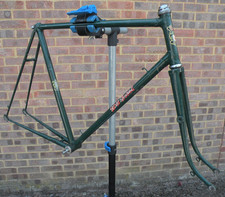 Cornice classica 23" Hill