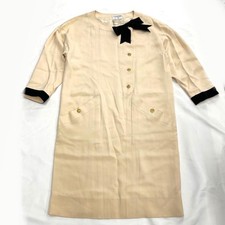 Modello popolare✨CHANEL Giacca con bottoni Coco Beige