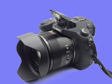 Panasonic LUMIX DMC-FZ1000