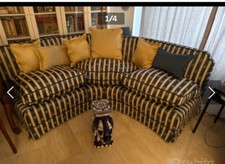 Divano semicircolare in tessuto