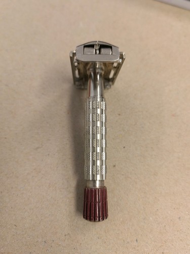 Gillette rocket red - rocket, tip