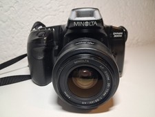 Minolta Dynax 300si con Minolta AF zoom 35-70 mm, f:1:3,5-4,5.con batteria nuova