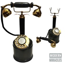 Antico telefono lungo in