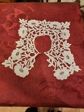 Antico bellissimo Colletto Punto inglese Ricamo A Mano su lino.
