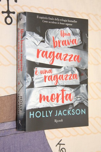 Una brava ragazza - una,