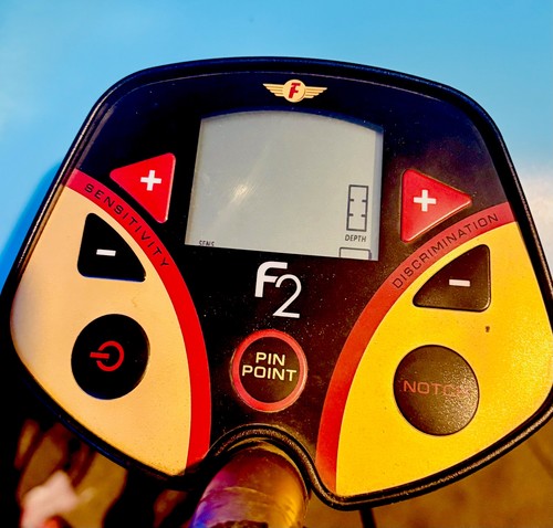 Fisher metal detector - metal,