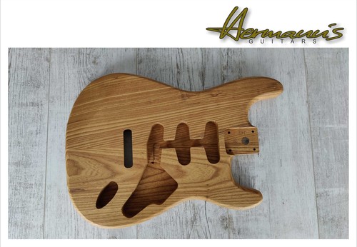 Strat roasted swamp light ash - light,