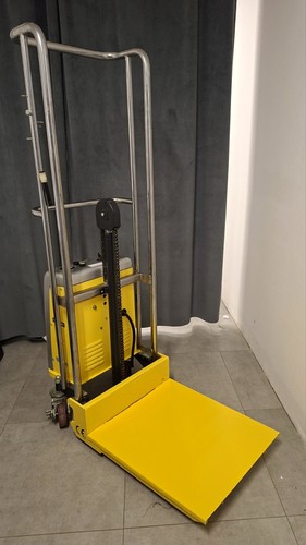 Carrello elevatore elettrico