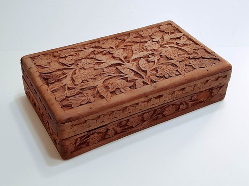 Scrigno legno intagliato - legno,