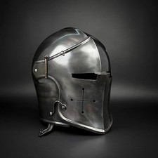 Elmetto medievale italiano