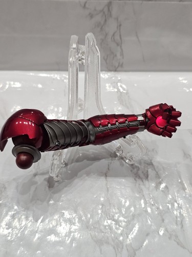 Hot toys iron - toys, v