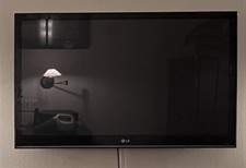 LG 42PW350 42 INCH PLASMA TV
