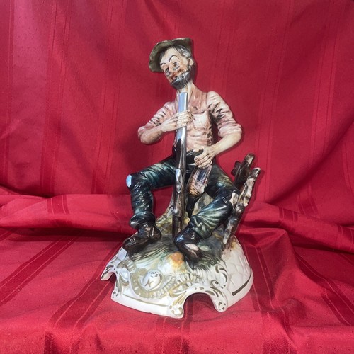 Statuina porcellana