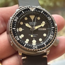 Seiko 7549-7010 5J Vintage 1984 Lunetta Nera 300m Diver, revisionato, cinturino nuovo RARO
