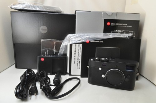 Excellent leica monochrom - m,
