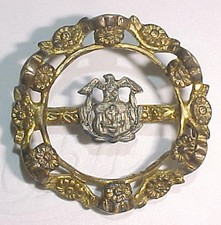 WW2 USMM Sweetheart Pin - Floral Wreath Design - PB