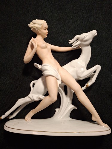 Antica statuina porcellana