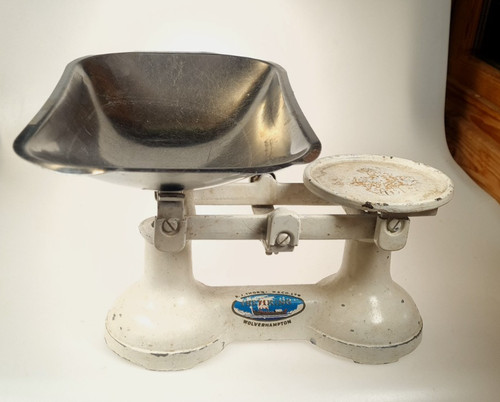 Vintage kitchen weighing - kitchen,