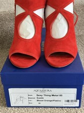 Sandali scamosciati nuovi con