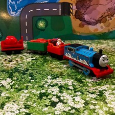 Treno a batteria motorizzato