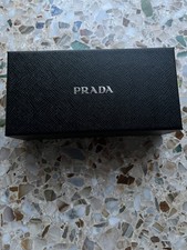 PRADA occhiali da sole