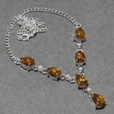 Collana bigiotteria fatta a