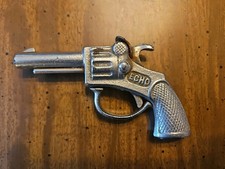 Revolver giocattolo vintage in