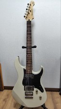 Chitarra elettrica Yamaha