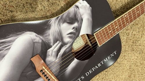 Taylor swift chitarra - taylor,