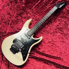 Chitarra elettrica YAMAHA