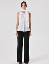 Top smanicato con fiocco