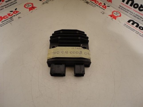 Regolatore tensione voltage - regolatore,