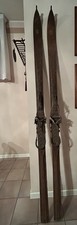 Sci antichi legno con - sci,
