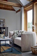 Kiss Sofa, Natural Color