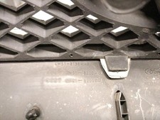 4M518200AJ griglia anteriore