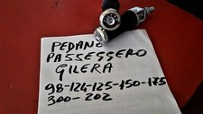  KIT PEDALINE PASSEGGERO  RICAMBIO GILERA  98/124/125/150/175/202/300 MAI USATI